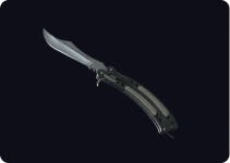 Nóż motylkowy z metalowym ostrzem i składaną rękojeścią w eleganckim stylu taktycznym.